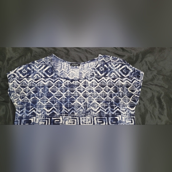 Eclipse Blue & White Graphic Cap Sleeve Blouse Sz Med - Picture 7 of 7